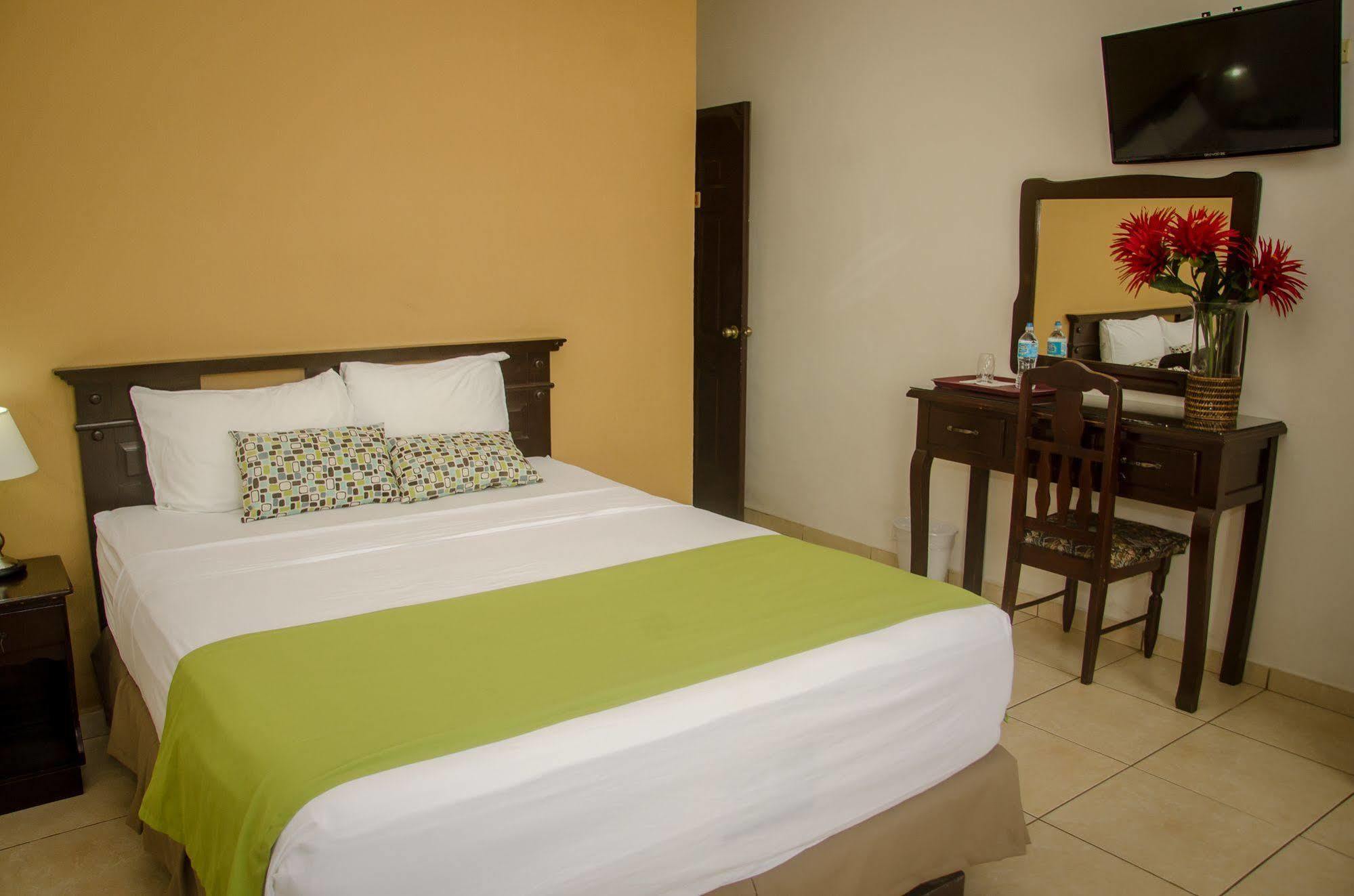 Hotel Residencial Cervantes Давид Экстерьер фото