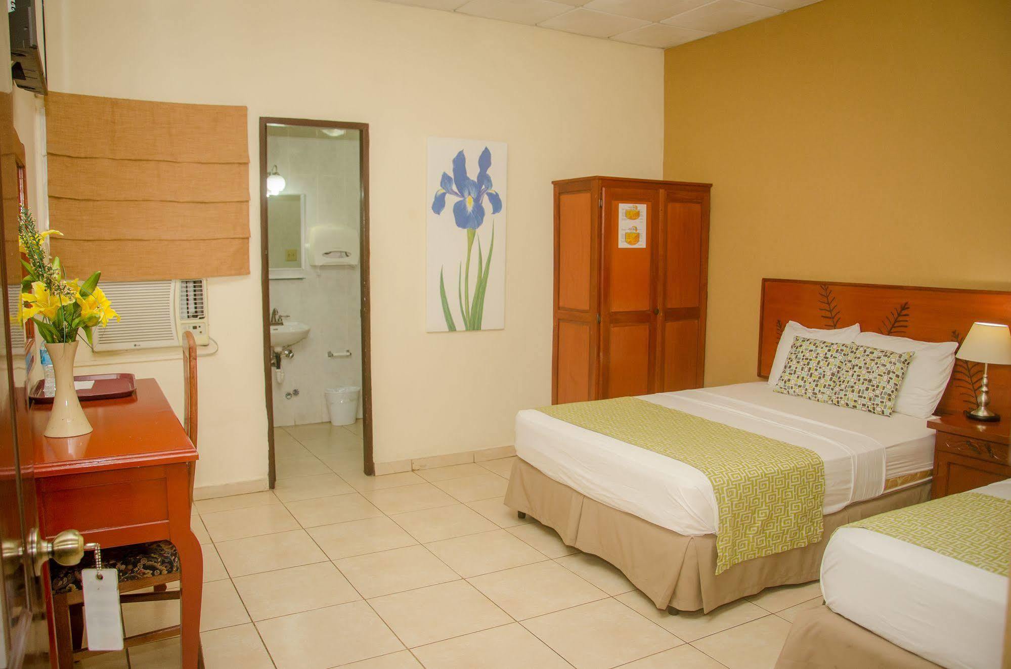 Hotel Residencial Cervantes Давид Экстерьер фото